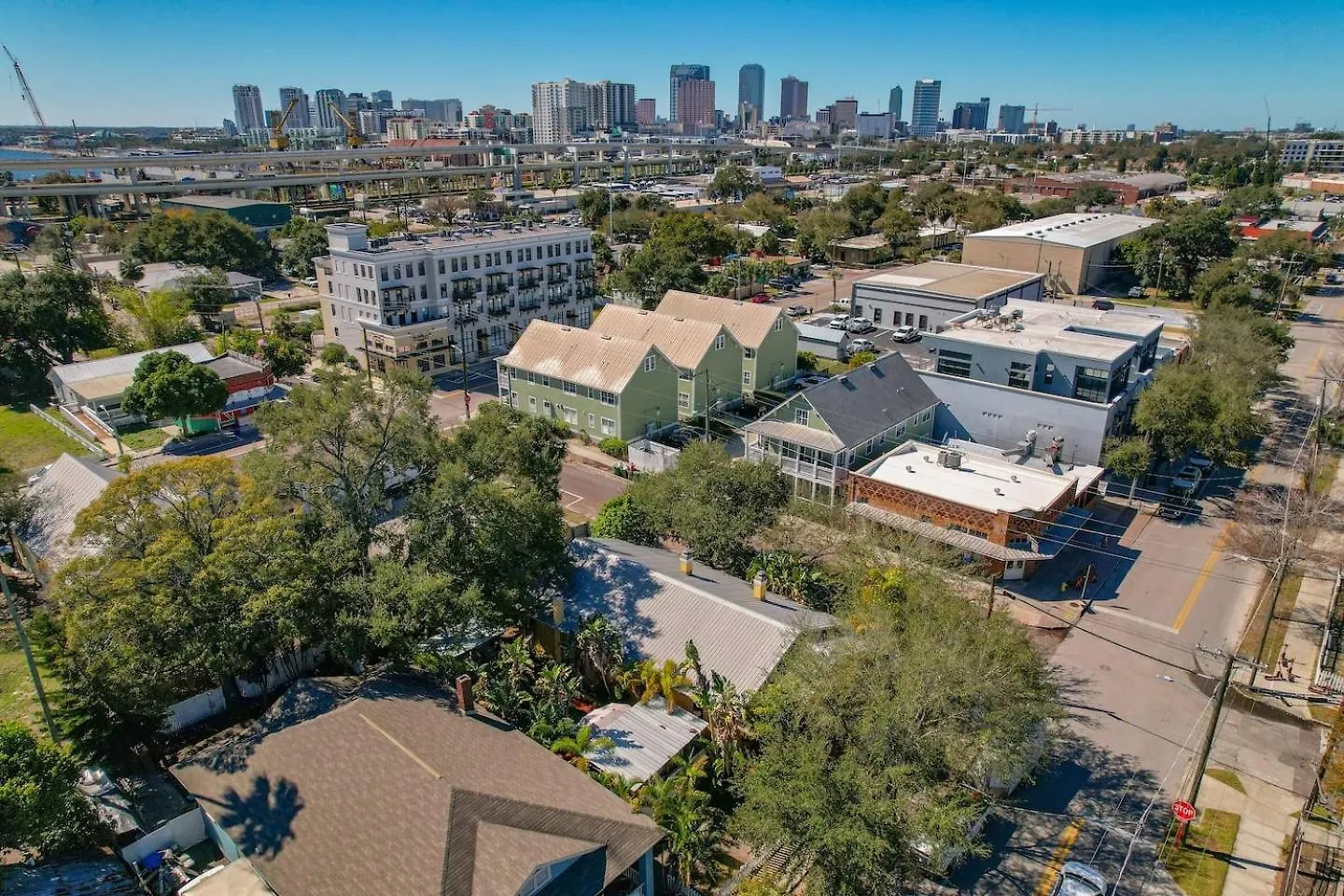 Historic Bungalow With Private Pool In Ybor City Tampa Verenigde Staten