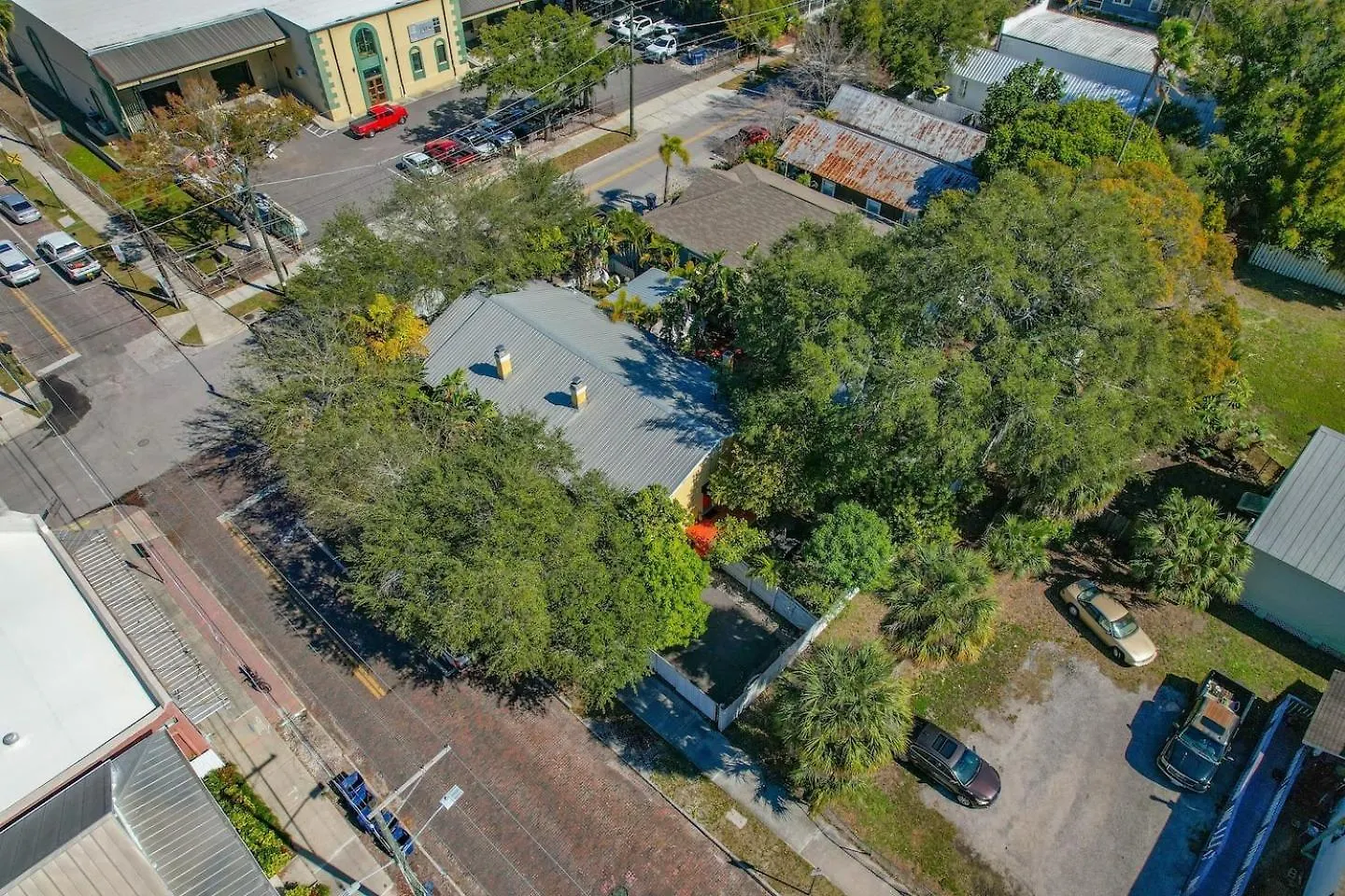 Historic Bungalow With Private Pool In Ybor City Tampa USA